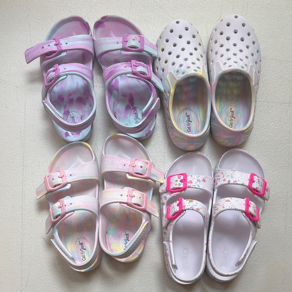 Cat & Jack Kids Sandals in Pink and White